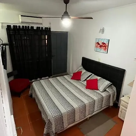 Patry'S Cottage Puerto Iguazu Exterior photo